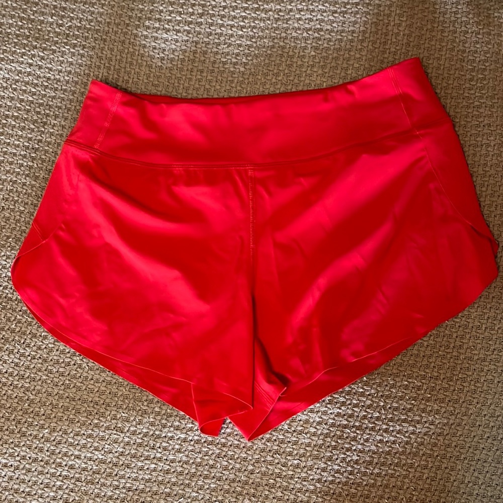 Athleta Run With It 3.5” shorts Red size M